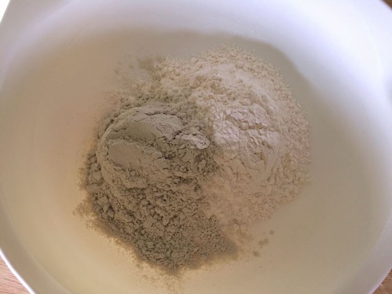 Kfibre and flour