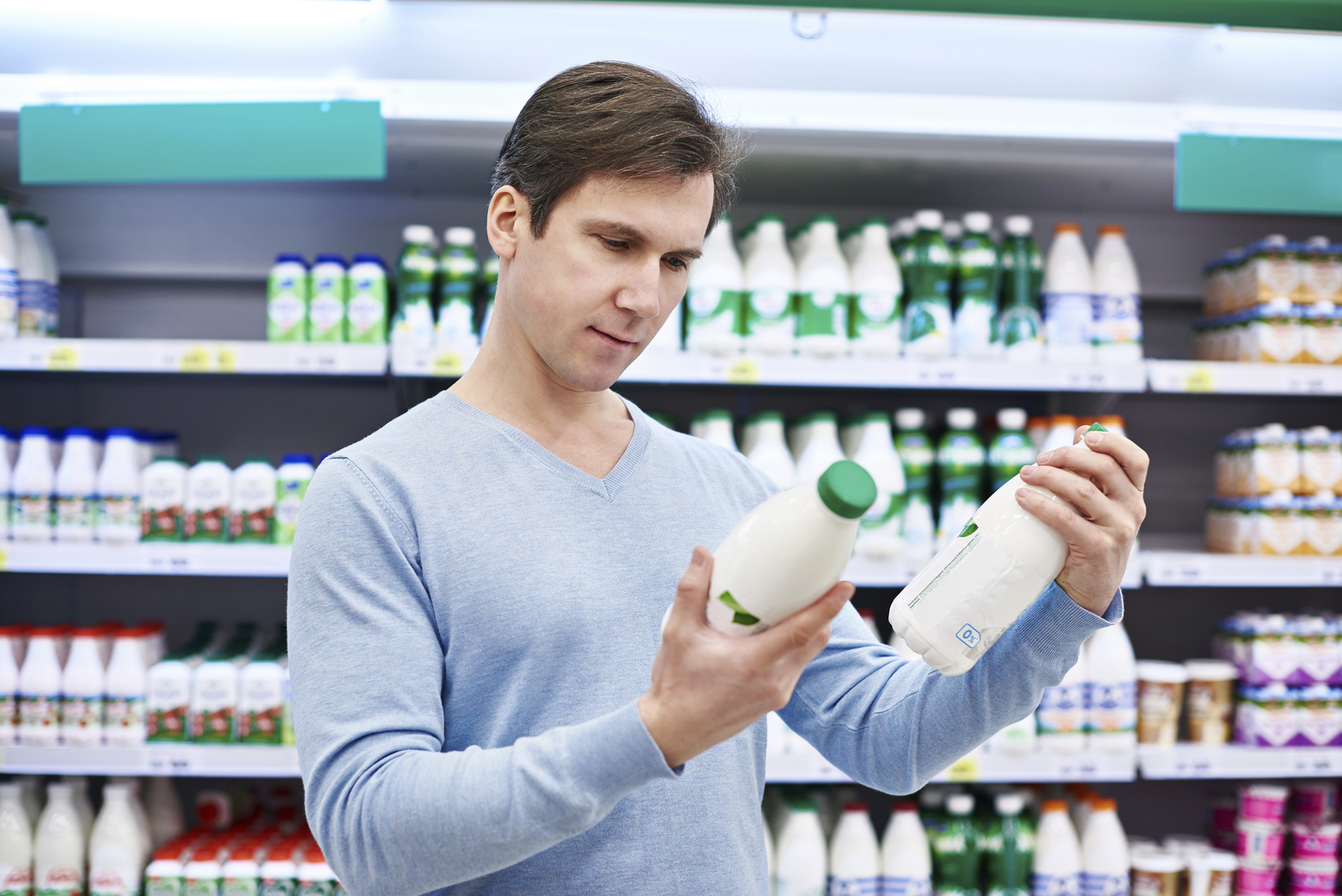 Does skim milk have more sugar than full-fat milk ...