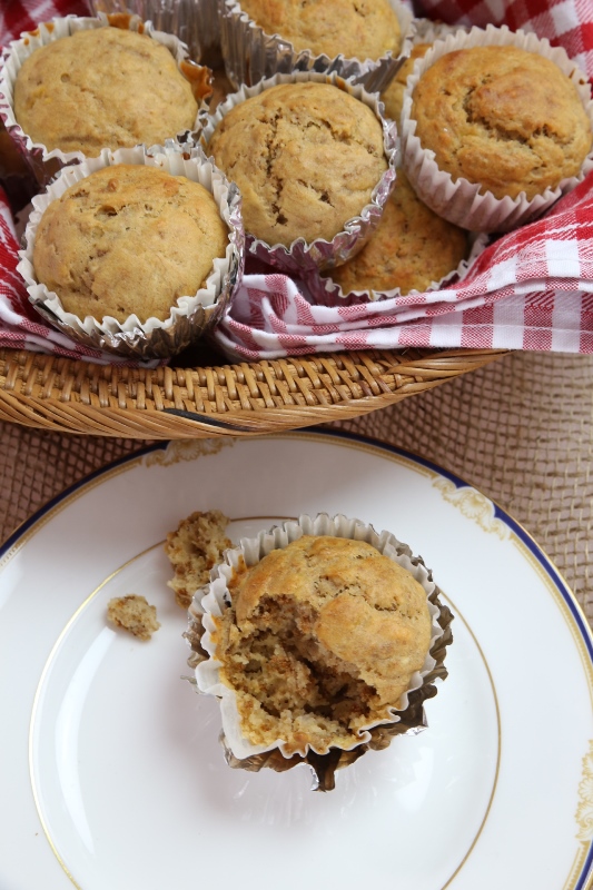 Banana bran muffins - Catherine Saxelby's Foodwatch