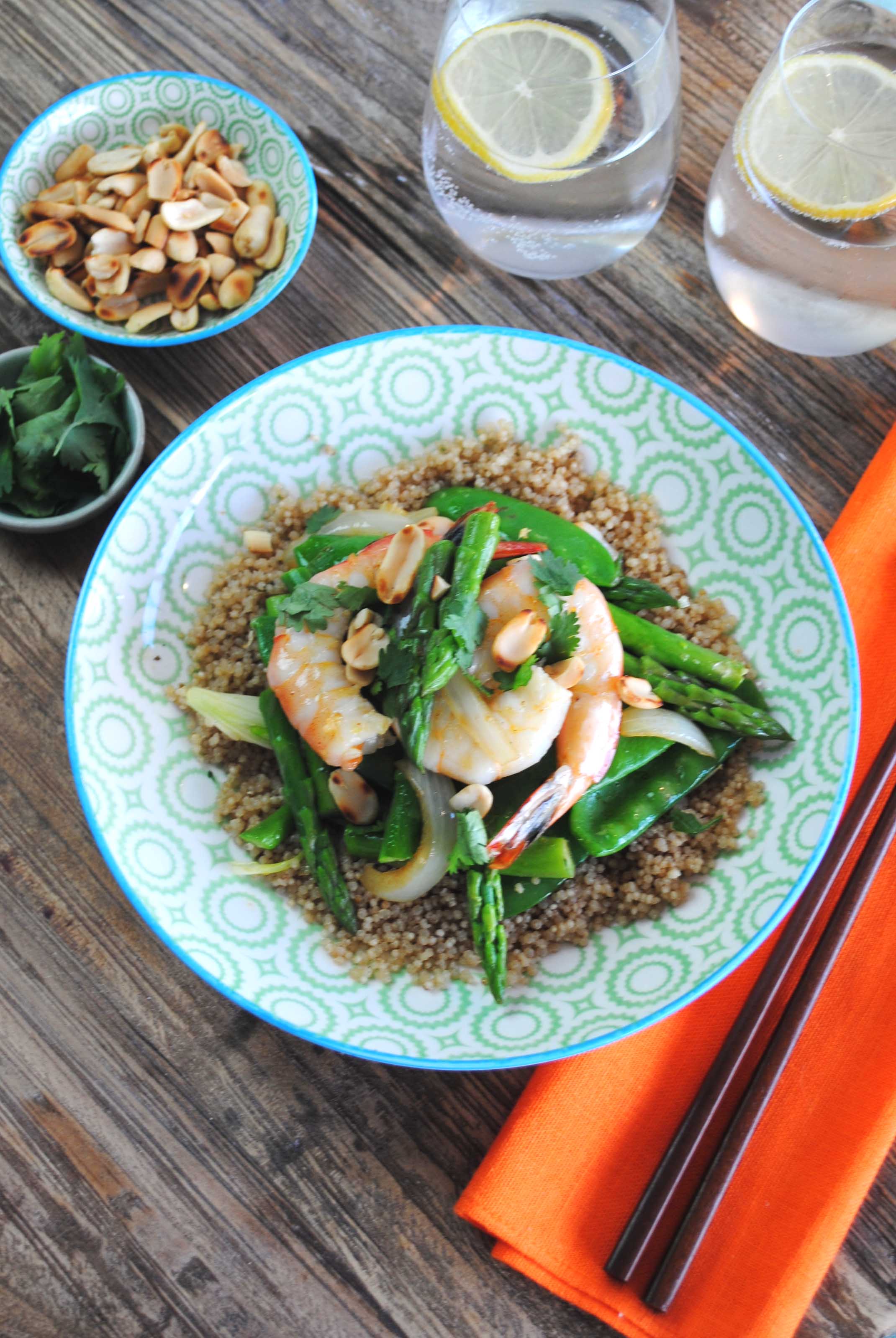 Stir-fried prawns and asparagus - Catherine Saxelby's Foodwatch